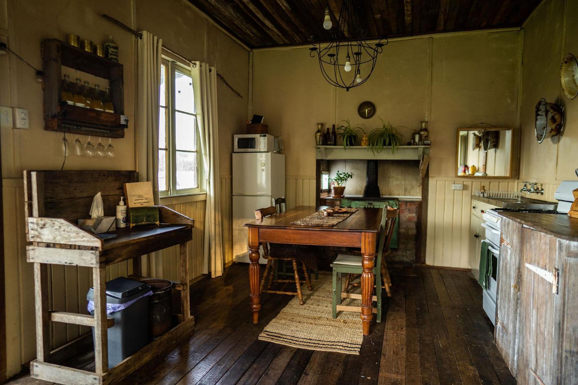 Cosy Farmstay: Green Cabin At Whispering Woods Beedelup Exterior foto